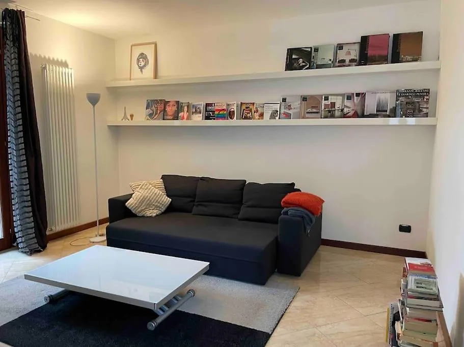 The Apartment Negrar 0*,